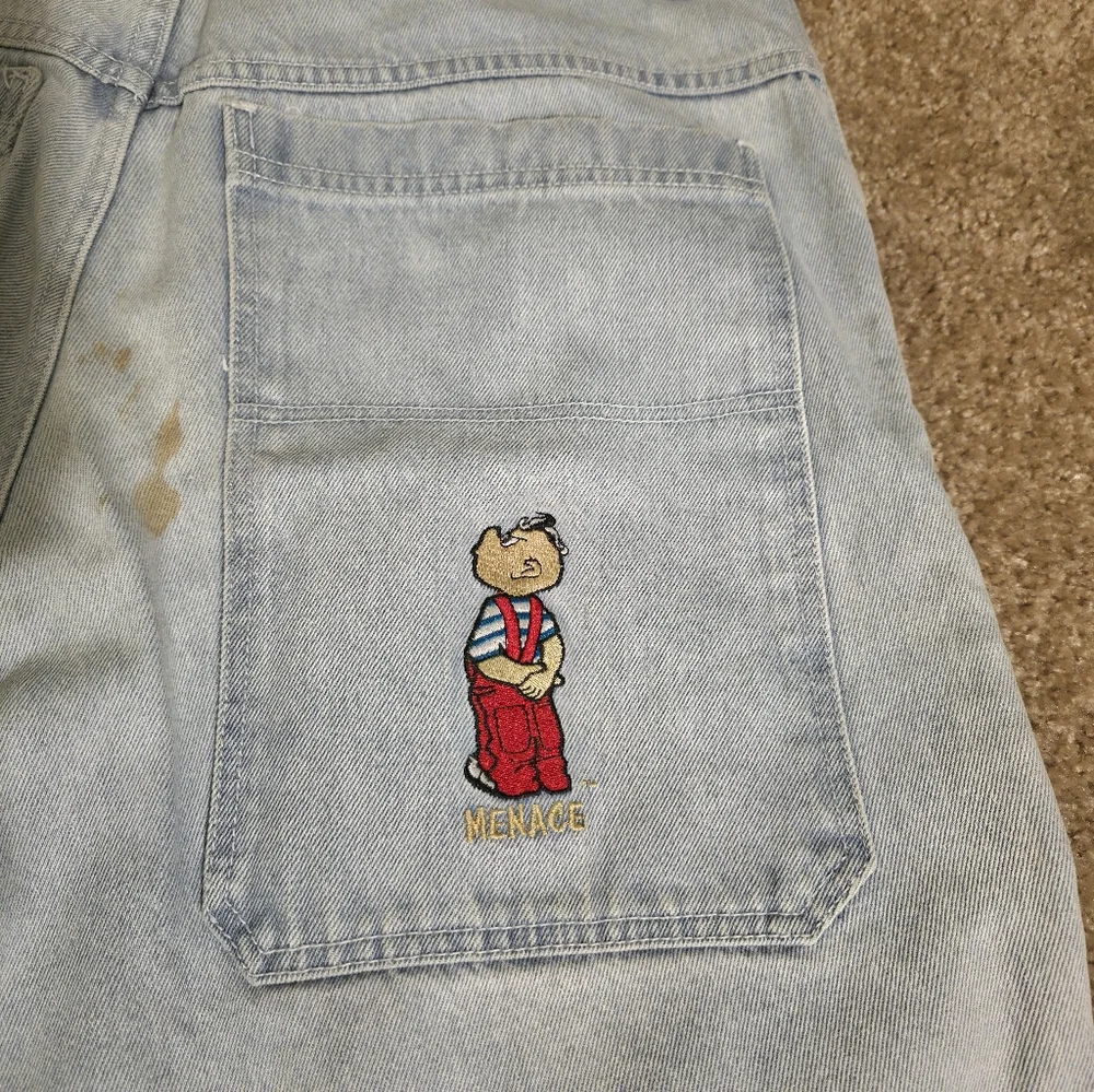 Menace - Picture 4 of 5